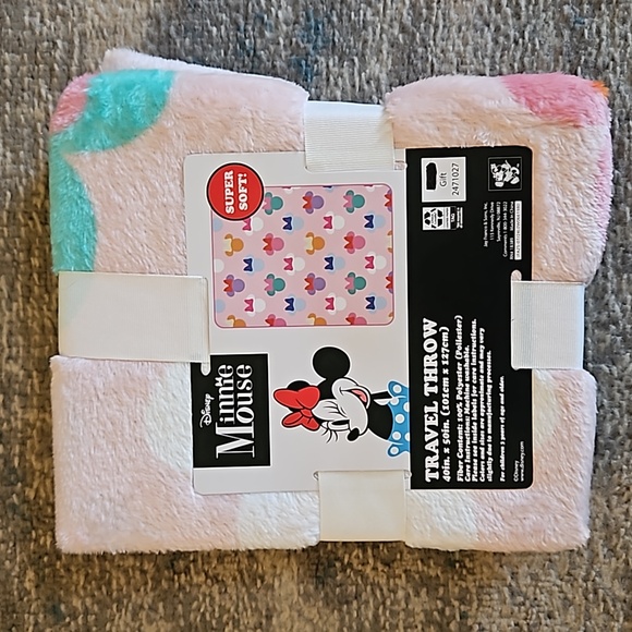 NWT Disney Minnie Mouse Kid's Blanket Throw, Pillow, & Tumbler 3-Piece Bundle - Picture 2 of 14
